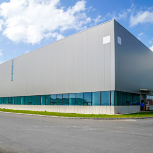 vue extérieure d''une usine