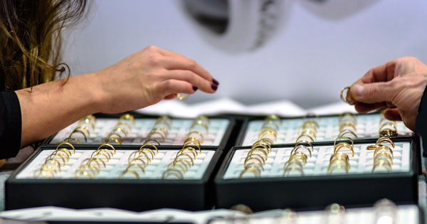 Distribution de bijoux et montres : le secteur en un clin d'oeil