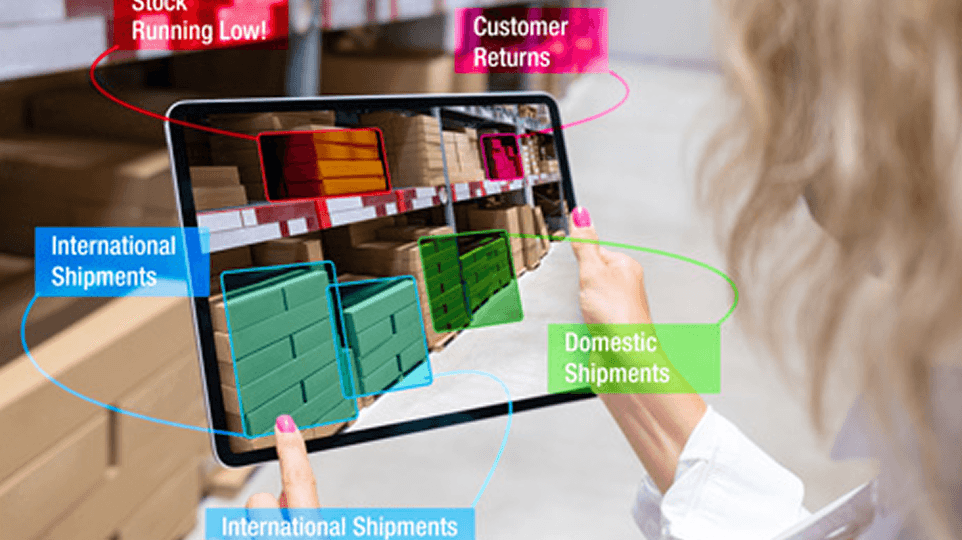 Gestion logistique via un logiciel IA dans un entrepôt