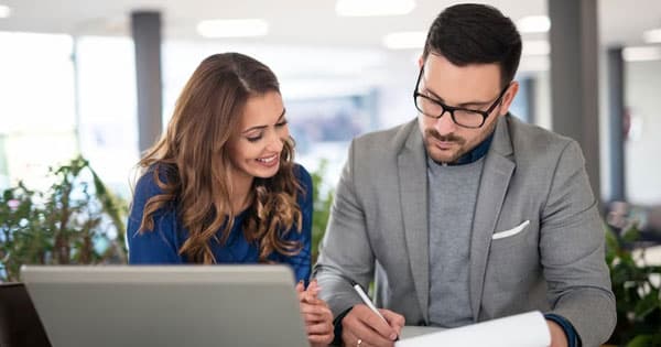 Néobanques et fintechs bousculent les offres bancaires 100% en ligne dédiées aux pros