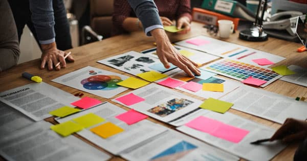 Le marché des médias numériques en proie à un vent déflationniste